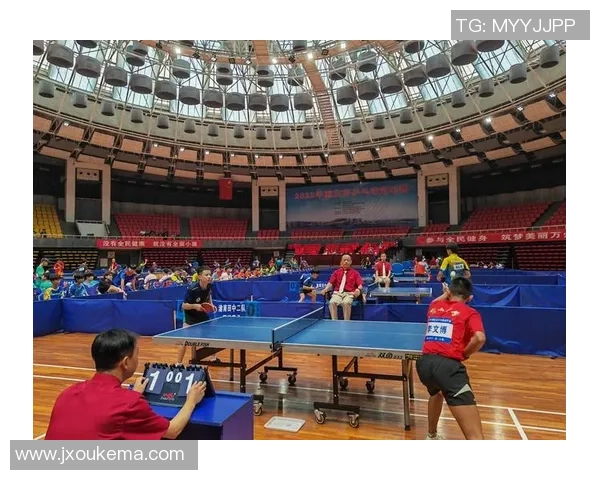 重庆乒乓球队奋勇拼搏逆袭之路展现团队精神与不屈意志 重庆乒乓球队奋勇拼搏逆袭之路展现团队精神与不屈意志