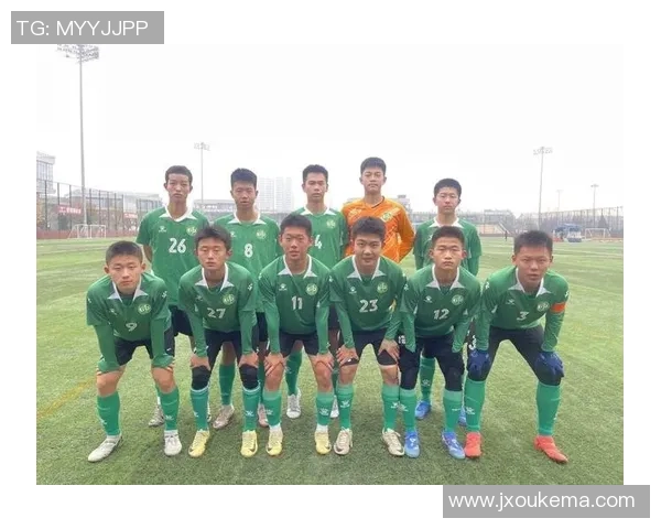 重庆足球队技术实力强劲荣登全国第五名引发关注